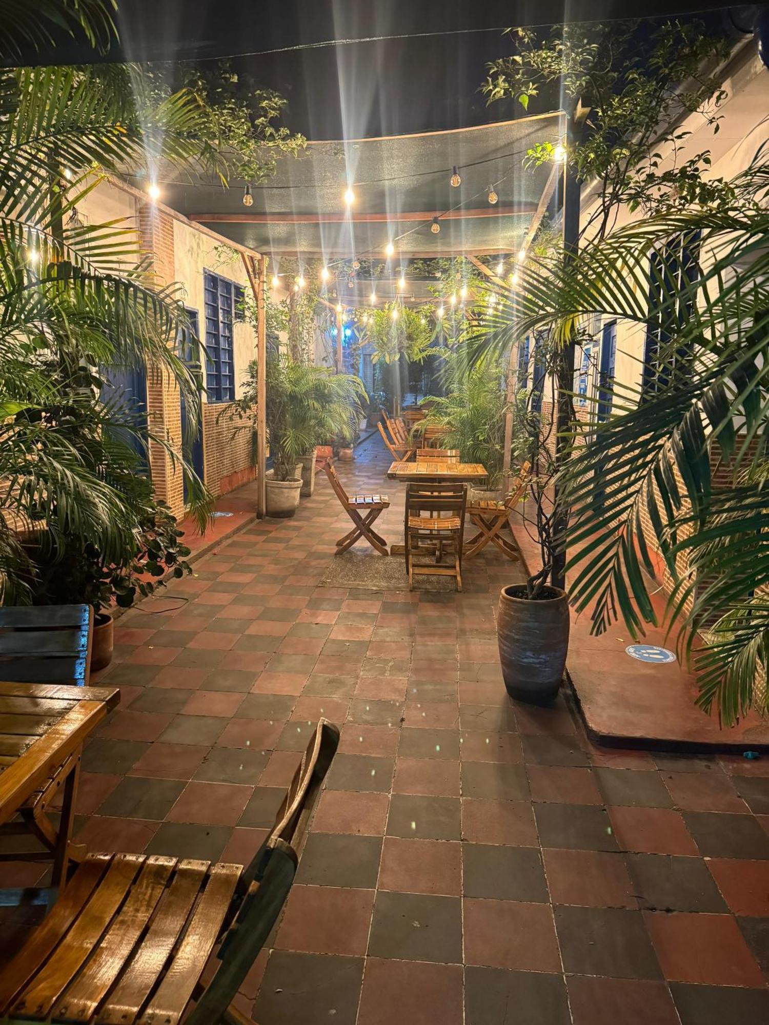 Hostal Luna Llena Getsemani Cartagena Eksteriør bilde